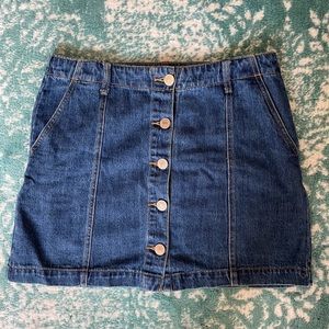 Denim skirt!